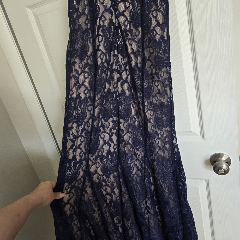 Elegant Navy Lace Prom Dress